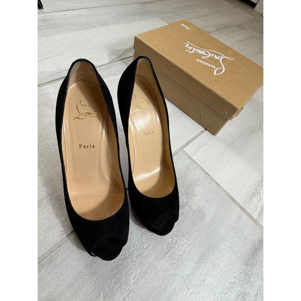 Christian Louboutin New Very Prive 120 Black Suede Peep Toe Pump 40.5 3151081